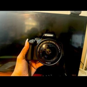 I am selling a brand new canon EOS rebel T7 SLR camera!